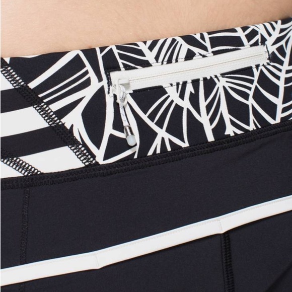 Lululemon Speed Short size 2 - Picture 7 of 10